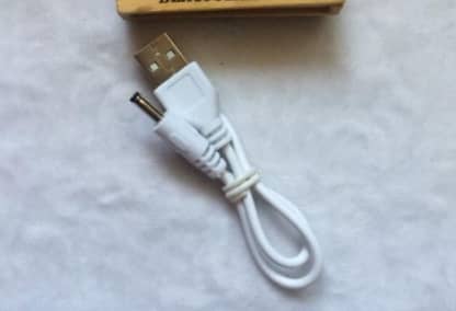 Giggly Gear white USB charging cable for compact desk lamp with adjustable brightness